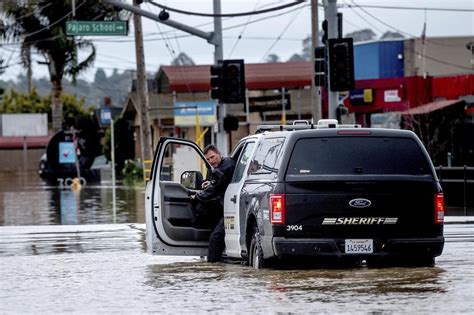 New atmospheric river pushes into swamped California